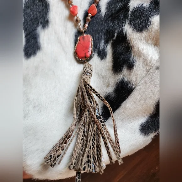Handcrafted Red Turquoise Necklace - Picture 4 of 5